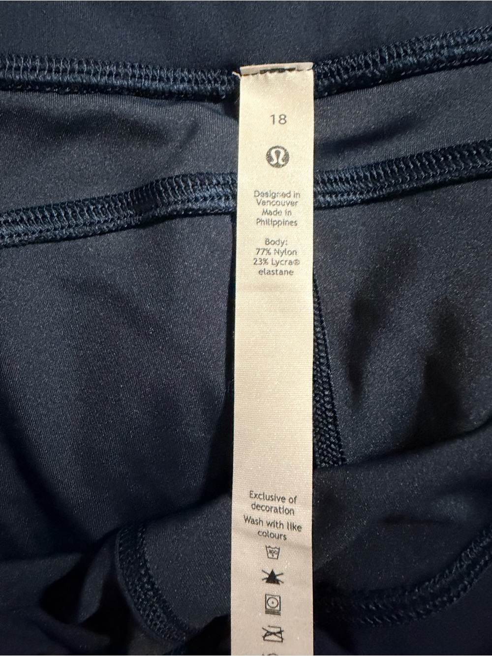 lululemon athletica women’s Dark Navy Jogger Pants